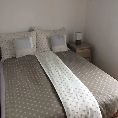 Julianna Apartmanhaz Balatonlelle